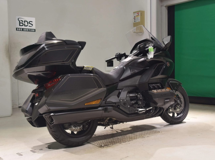 Мотоцикл Honda GL1800 TOUR D с пробегом 122 km
