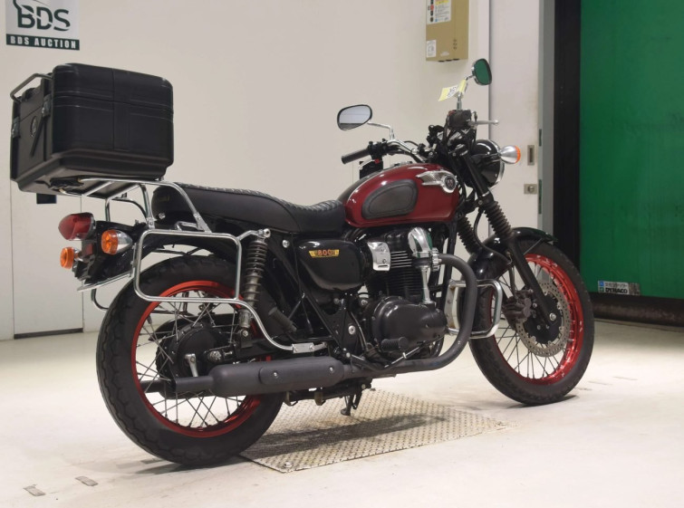 Мотоцикл Kawasaki W800 с пробегом 9056 km