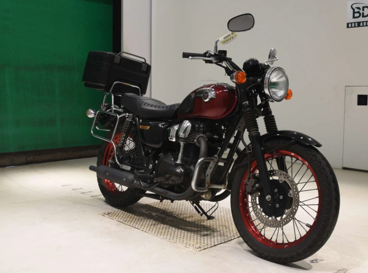 Мотоцикл Kawasaki W800 с пробегом 9056 km