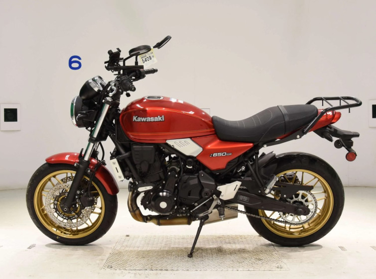Мотоцикл Kawasaki Z650RS з пробігом 2724 km