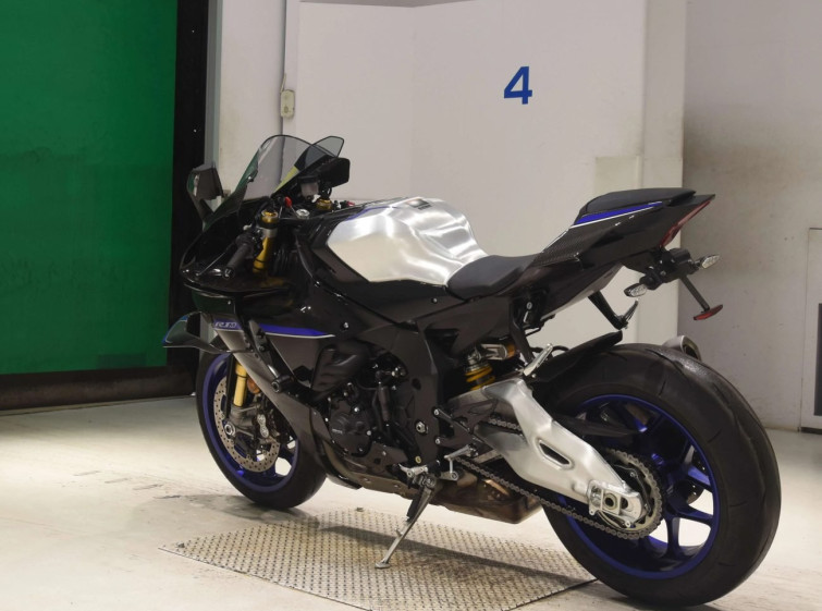 Мотоцикл Yamaha YZF-R1M з пробігом 5761 km