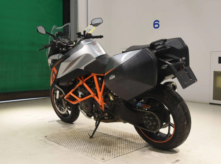 Мотоцикл KTM 1290 SUPERDUKE GT з пробігом 12498 km