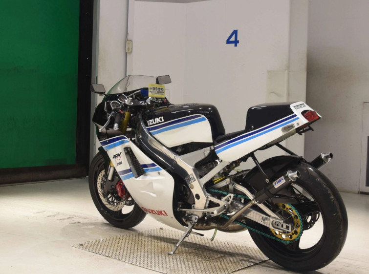 Мотоцикл Suzuki RGV250 з пробігом 32039 km
