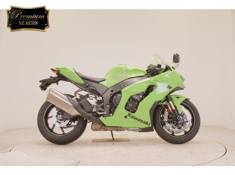 Мотоцикл Kawasaki ZX-10RR с пробегом 3375 km