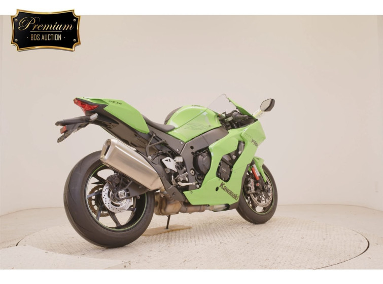 Мотоцикл Kawasaki ZX-10RR с пробегом 3375 km