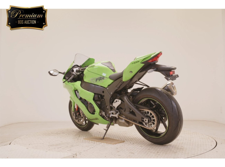 Мотоцикл Kawasaki ZX-10RR с пробегом 3375 km