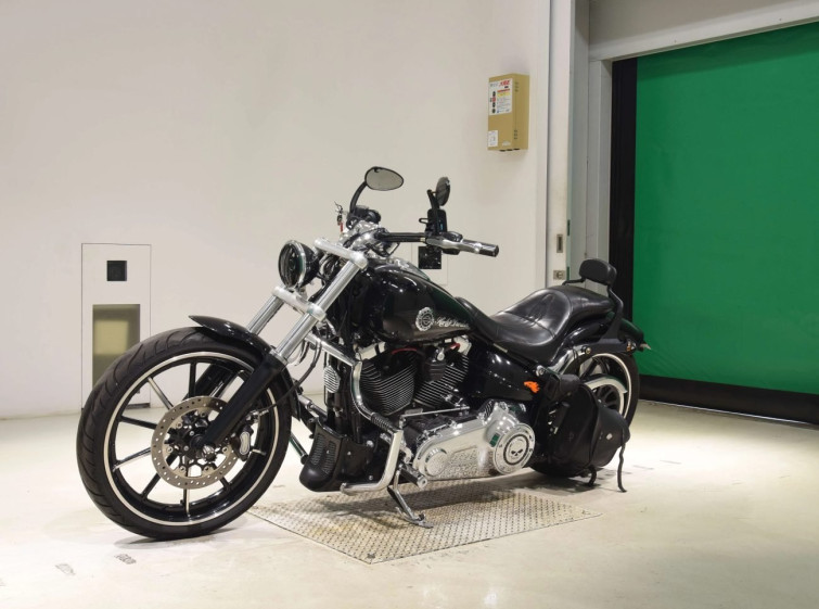 Мотоцикл HD BREAKOUT FXSB1690 с пробегом 19197 km