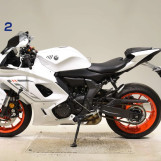 Мотоцикл Yamaha YZF-R7-2