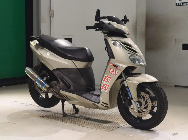 Мотоцикл Aprilia SPORTCITY250IE с пробегом 43396 km