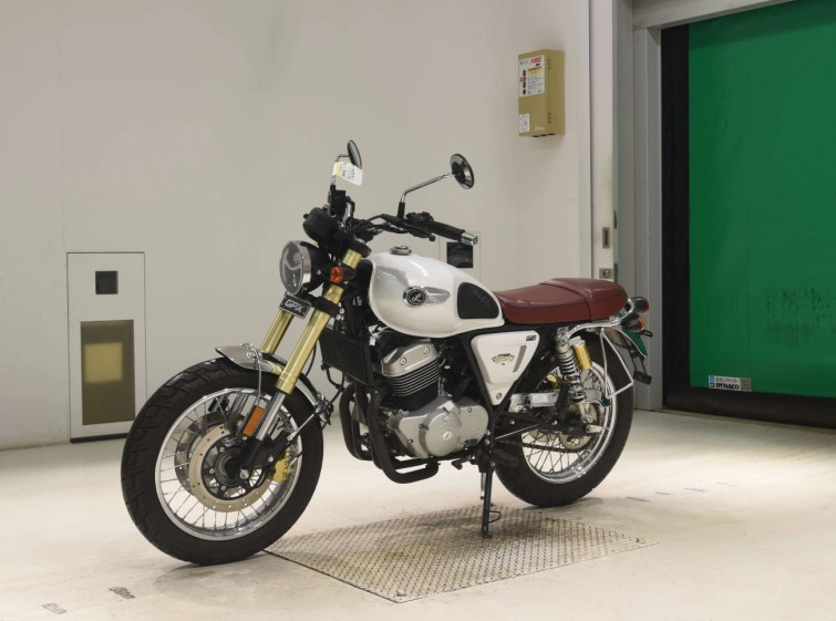 Мотоцикл GPX LEGEND 250 TWIN з пробігом 5753 km