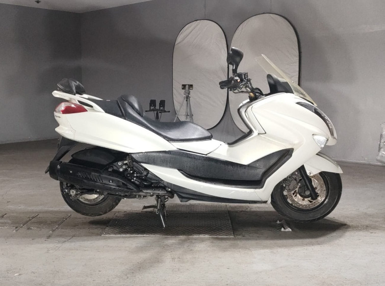 Мотоцикл Yamaha MAJESTY250 с пробегом 18818 km