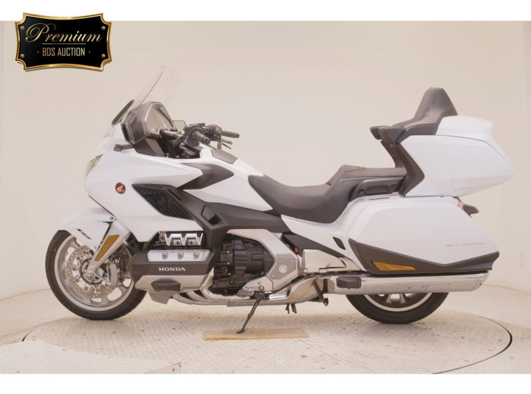 Мотоцикл Honda GL1800 TOUR D з пробігом 64 km