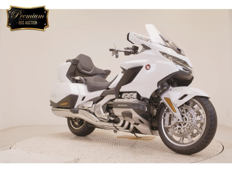 Мотоцикл Honda GL1800 TOUR D з пробігом 64 km