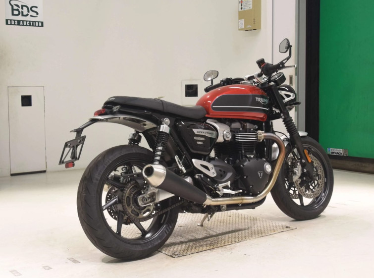 Мотоцикл Triumph SPEED TWIN с пробегом 14144 km