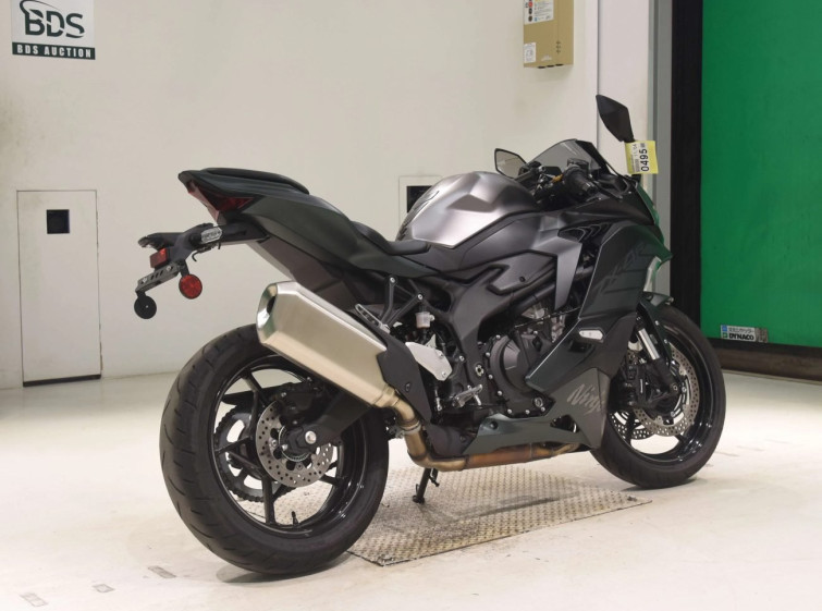 Мотоцикл Kawasaki ZX-4R з пробігом 6663 km