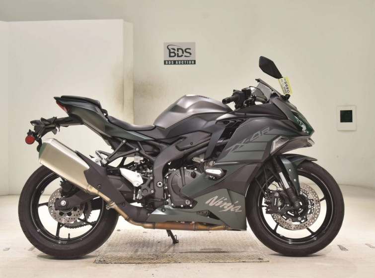 Мотоцикл Kawasaki ZX-4R з пробігом 6663 km