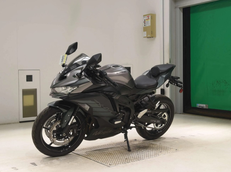 Мотоцикл Kawasaki ZX-4R з пробігом 6663 km