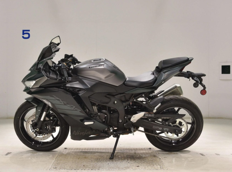 Мотоцикл Kawasaki ZX-4R з пробігом 6663 km