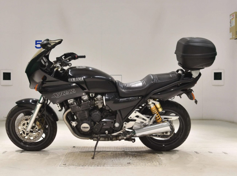 Мотоцикл Yamaha XJR1200R з пробігом 48099 km