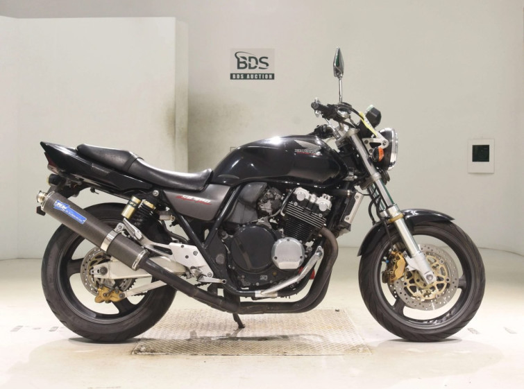 Мотоцикл Honda CB400SFV с пробегом 6979 km