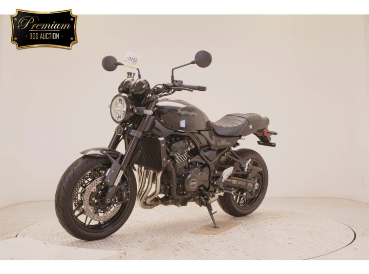 Мотоцикл Kawasaki Z900RS с пробегом 143 km
