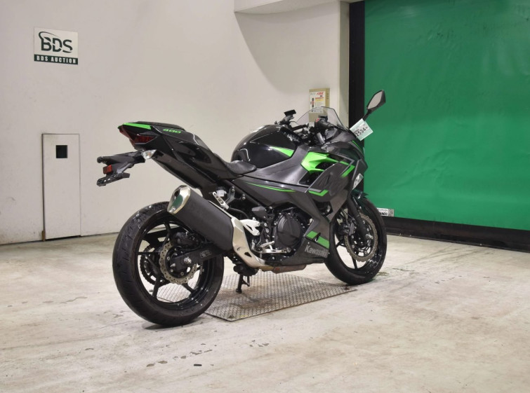 Мотоцикл Kawasaki NINJA400 з пробігом 17908 km