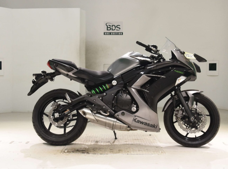 Мотоцикл Kawasaki NINJA400 з пробігом 18519 km