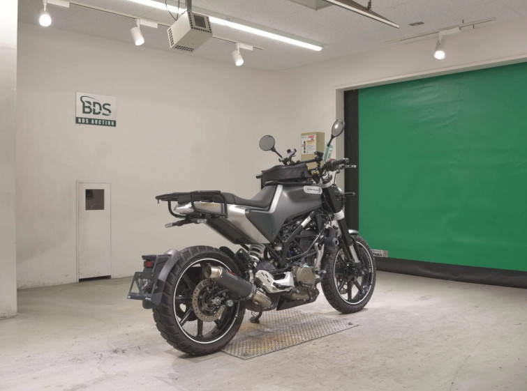 Мотоцикл Husqvarna SUBARU TREPIEN 250