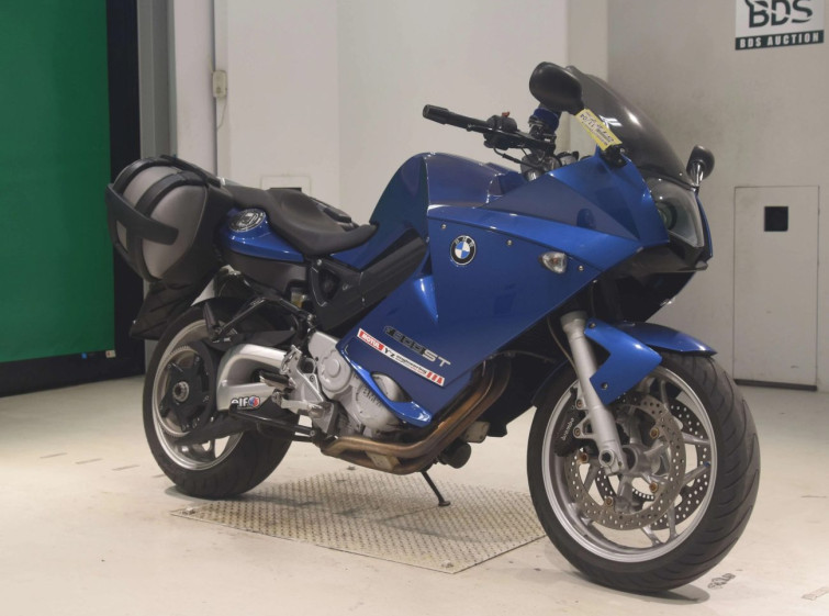 Мотоцикл BMW F800ST