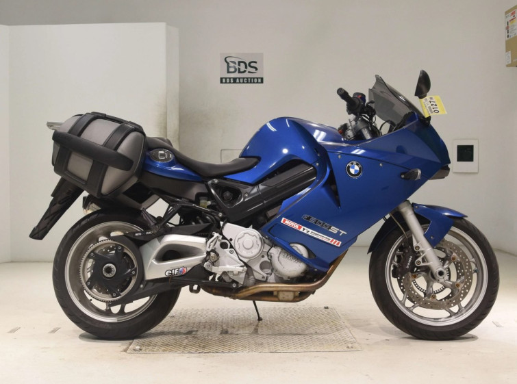 Мотоцикл BMW F800ST