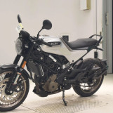 Мотоцикл Husqvarna VITPILEN 401 з пробігом 3779 km