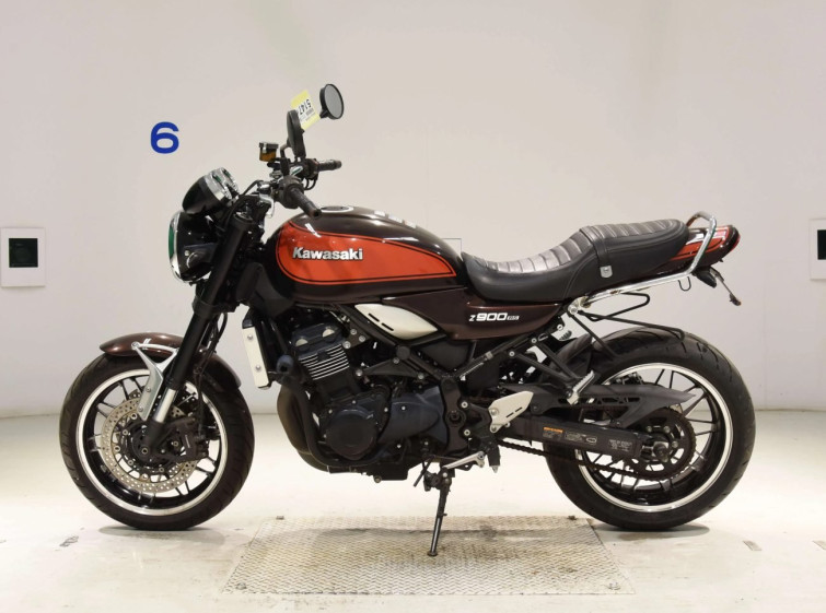 Мотоцикл Kawasaki Z900RS с пробегом 17864 km