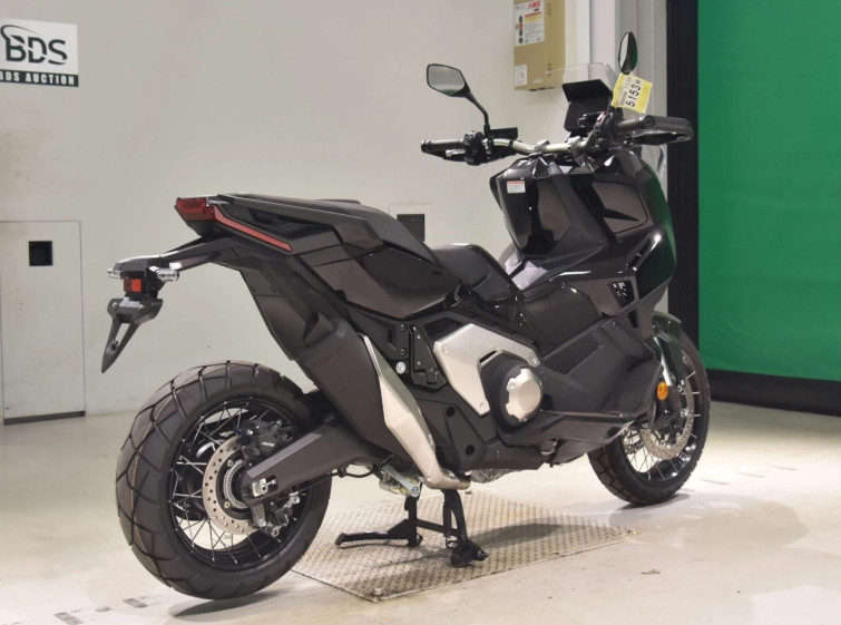 Мотоцикл Honda X-ADV750-2 з пробігом 3 km