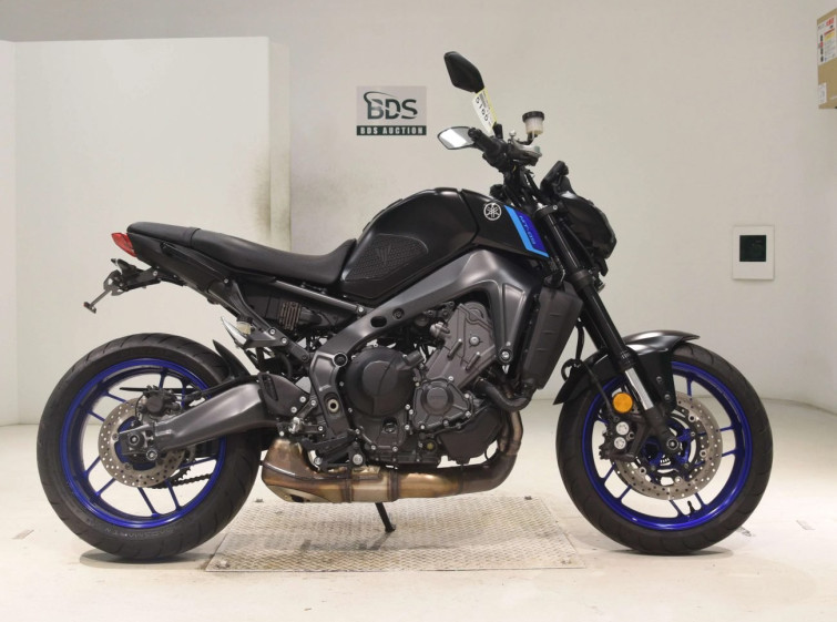Мотоцикл Yamaha MT-09 с пробегом 11884 km