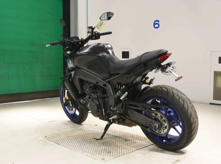 Мотоцикл Yamaha MT-09 с пробегом 11884 km