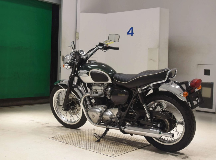 Мотоцикл Kawasaki W650 з пробігом 37885 km