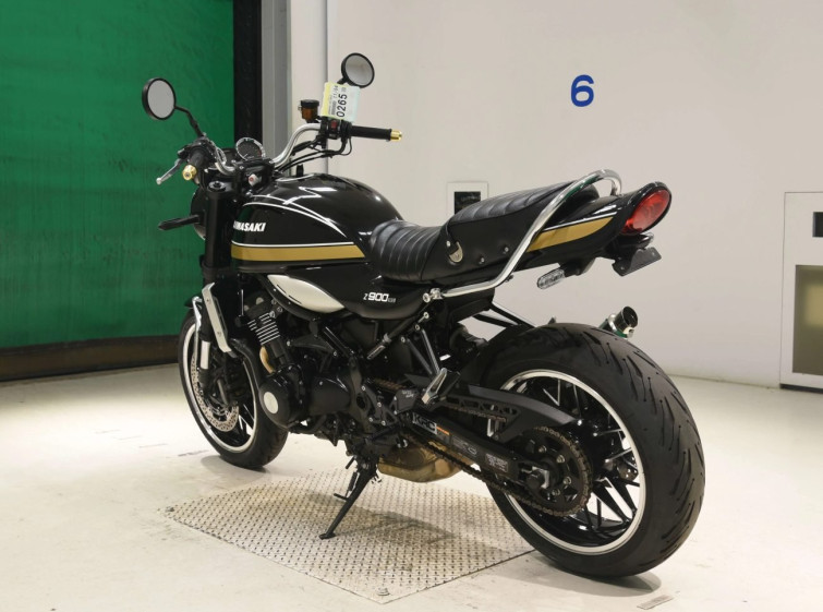 Мотоцикл Kawasaki Z900RS с пробегом 18990 km