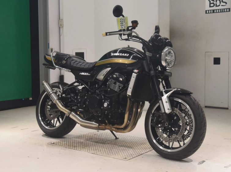 Мотоцикл Kawasaki Z900RS с пробегом 18990 km