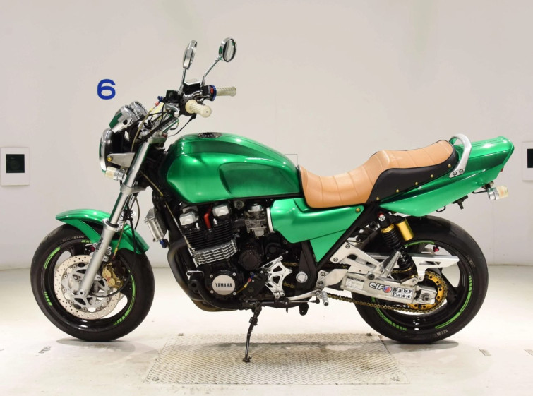 Мотоцикл Yamaha XJR1200 с пробегом 74425 km