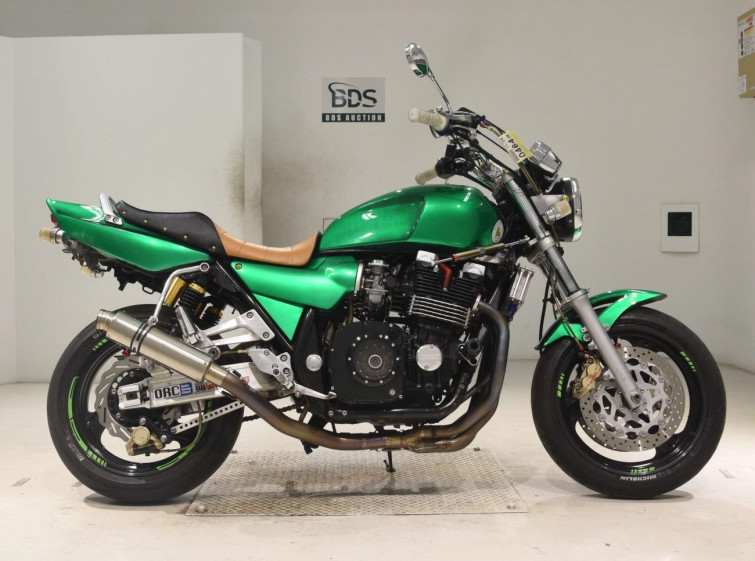 Мотоцикл Yamaha XJR1200 с пробегом 74425 km