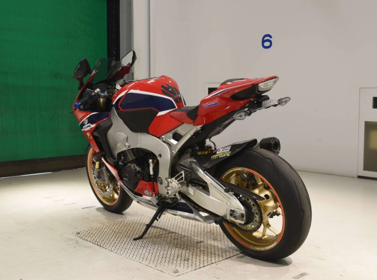 Мотоцикл Honda CBR1000RR SP з пробігом 4177 km