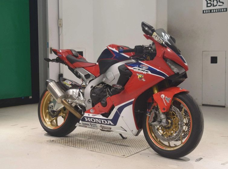 Мотоцикл Honda CBR1000RR SP з пробігом 4177 km