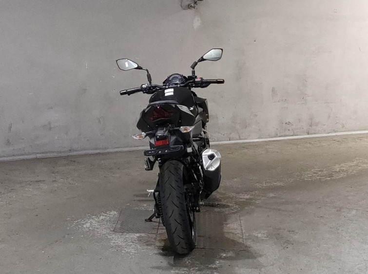 Мотоцикл Kawasaki Z400 з пробігом 3732 km