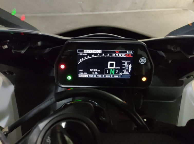 Мотоцикл Yamaha YZF-R1 с пробегом 8395 km