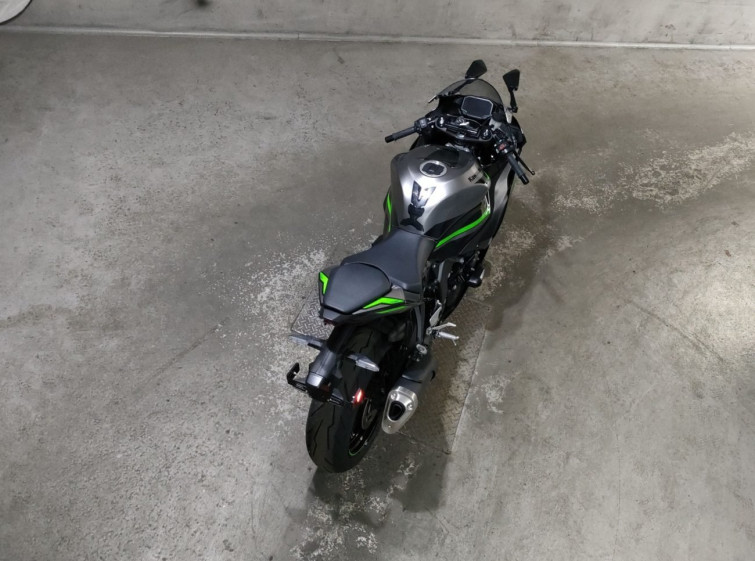 Мотоцикл Kawasaki ZX-6R з пробігом 4415 km