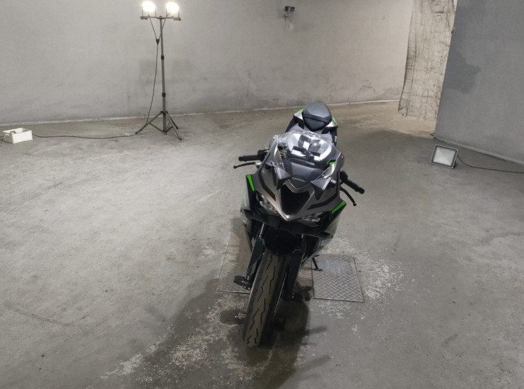 Мотоцикл Kawasaki ZX-6R з пробігом 4415 km