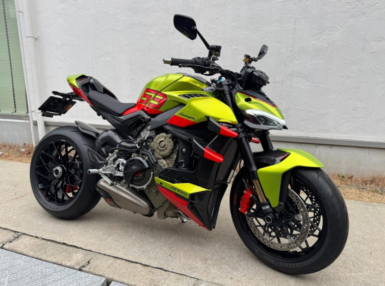 Мотоцикл Ducati STREETFIGHTER 1098 з пробігом 98 km