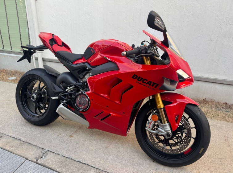 Мотоцикл Ducati PANIGALE V4S з пробігом 3117 km