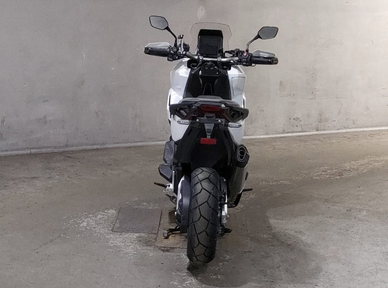 Мотоцикл Honda X-ADV750 с пробегом 724 km