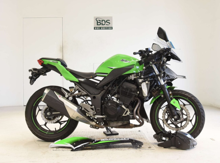 Мотоцикл Kawasaki NINJA250A з пробігом 12376 km